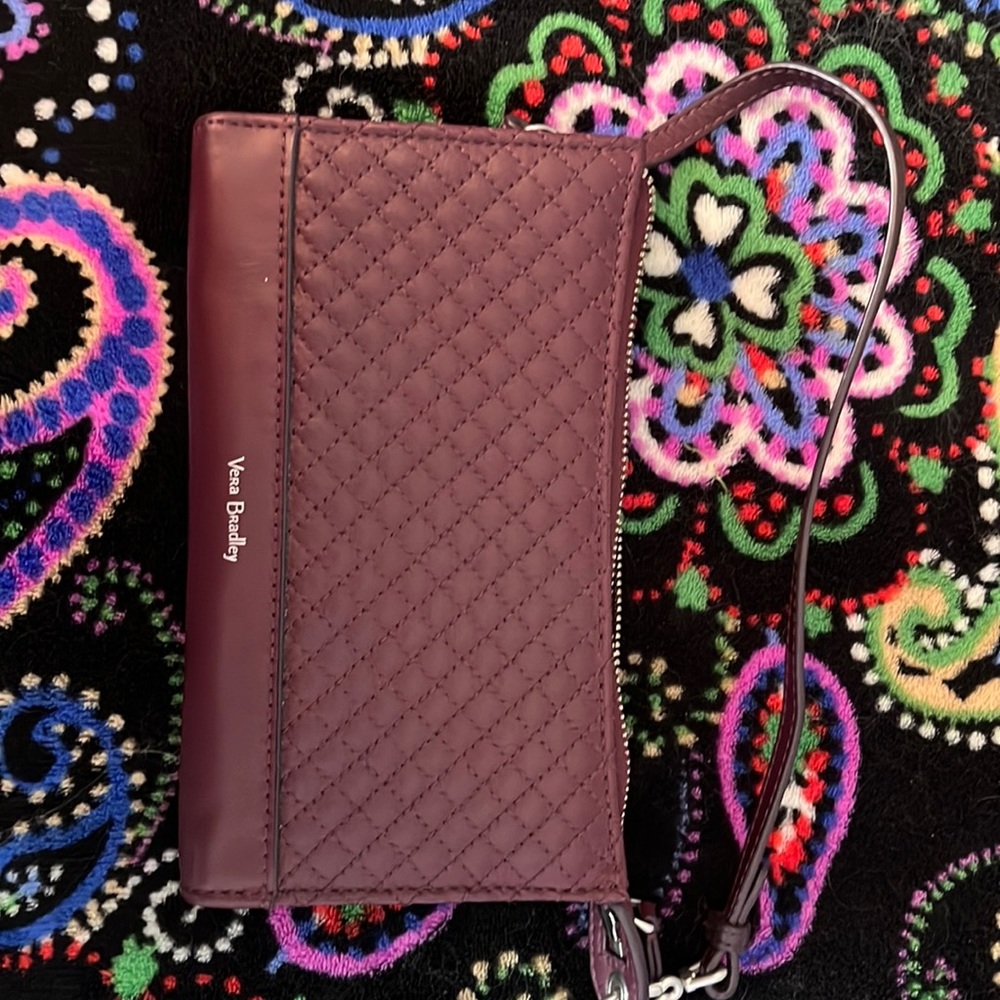 Vera Bradley Carryall, RFID Accordion Wristlet, Leather, Mulled Wine